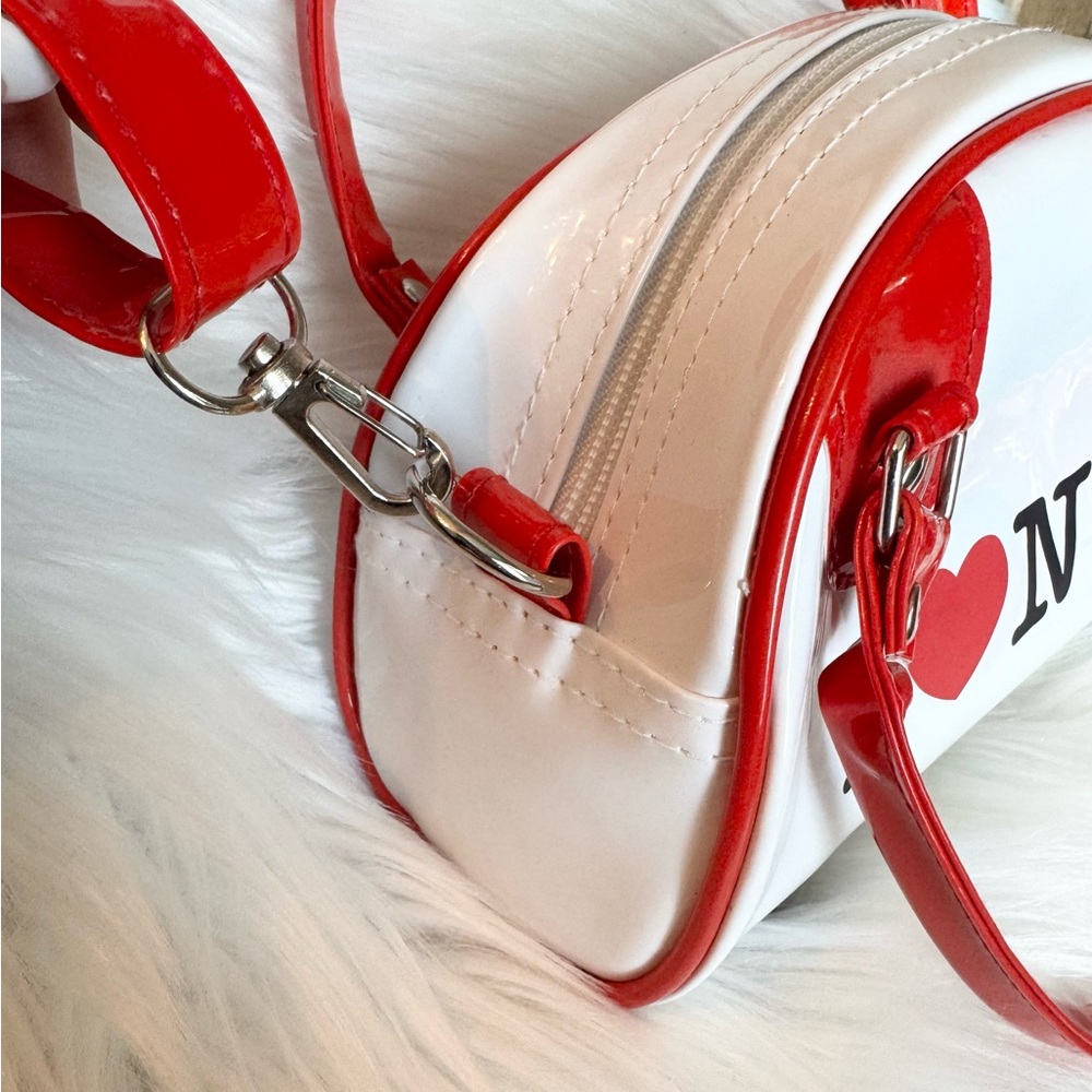 NWT I Love NY Mini Purse Bag - Picture 6 of 10